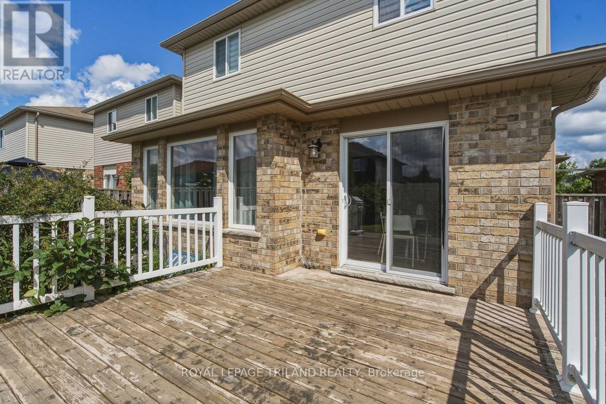 713 THISTLEWOOD DRIVE - 42