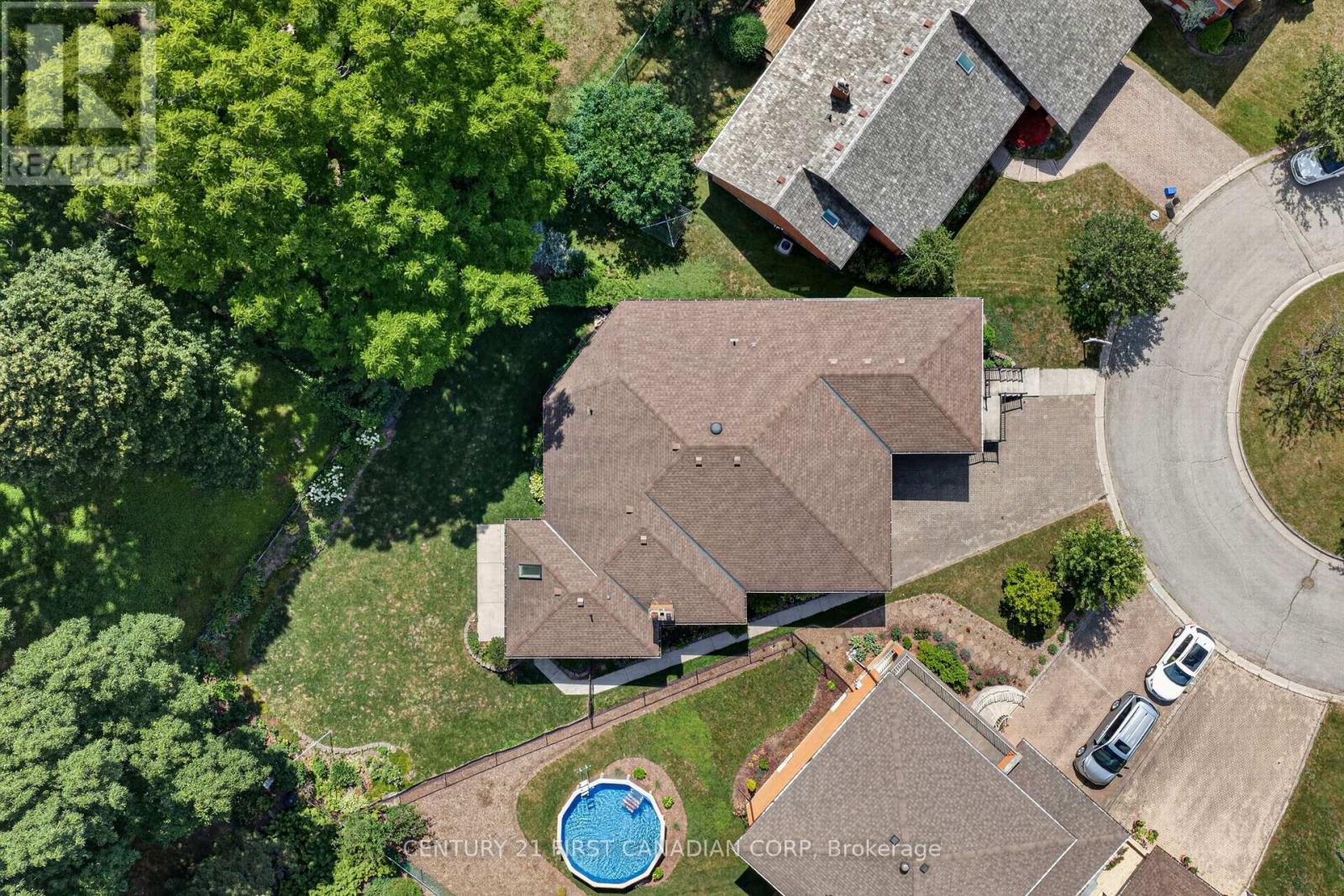 27 STIRRUP COURT - 44