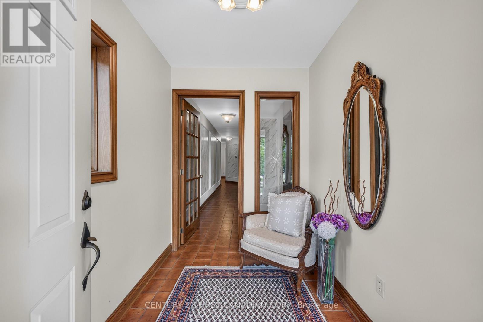 27 STIRRUP COURT - 6