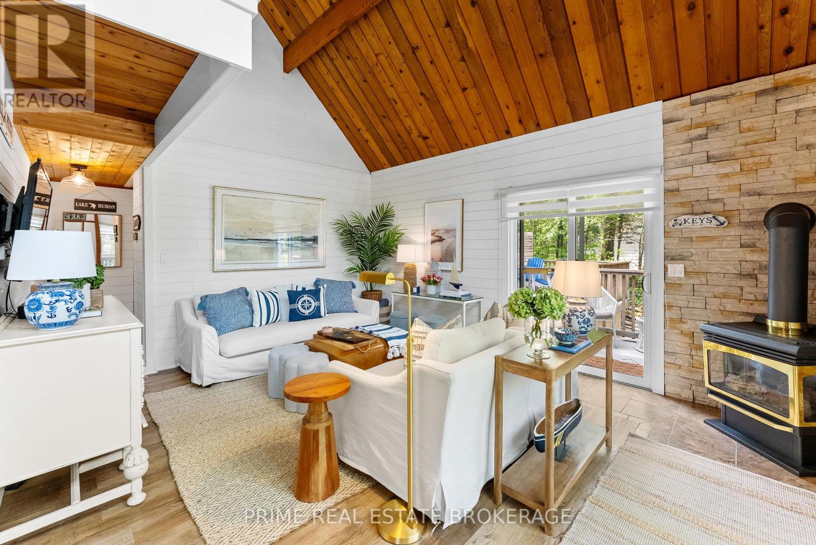 10291 PINES PARKWAY - 10