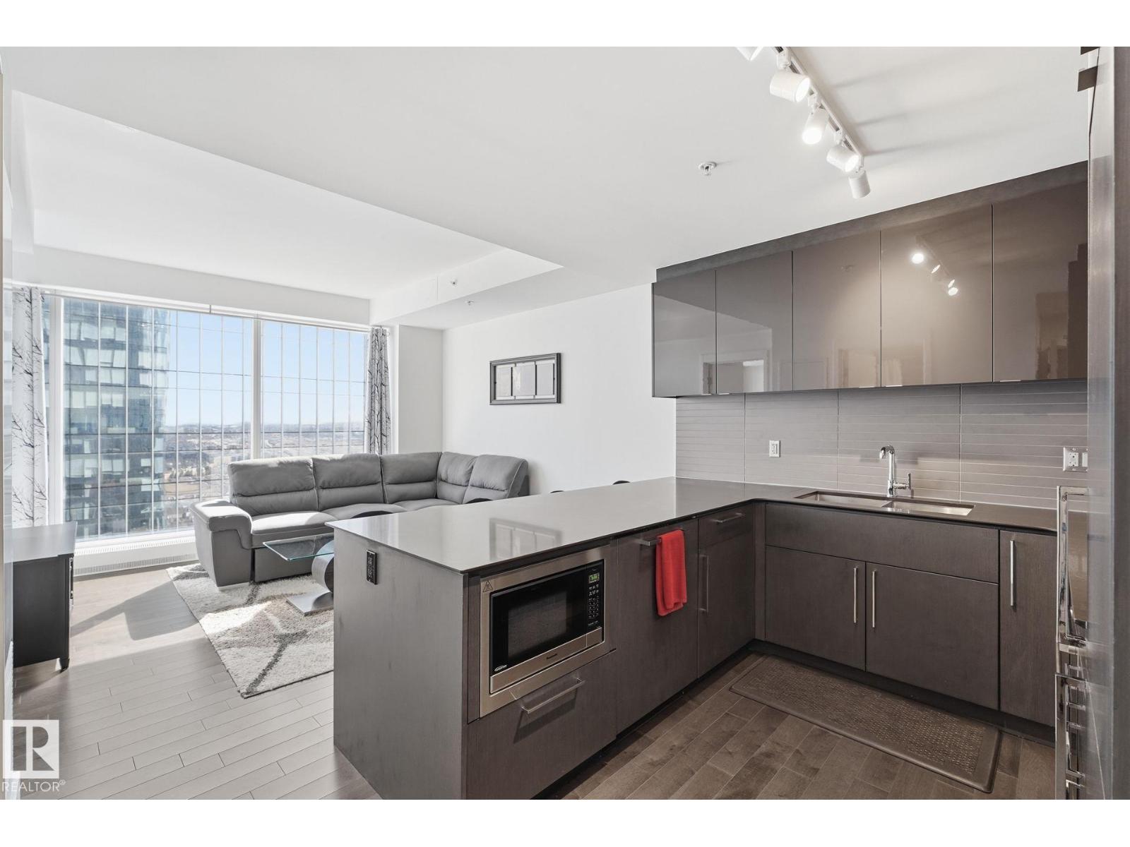 #3308 10360 102 ST NW - 1
