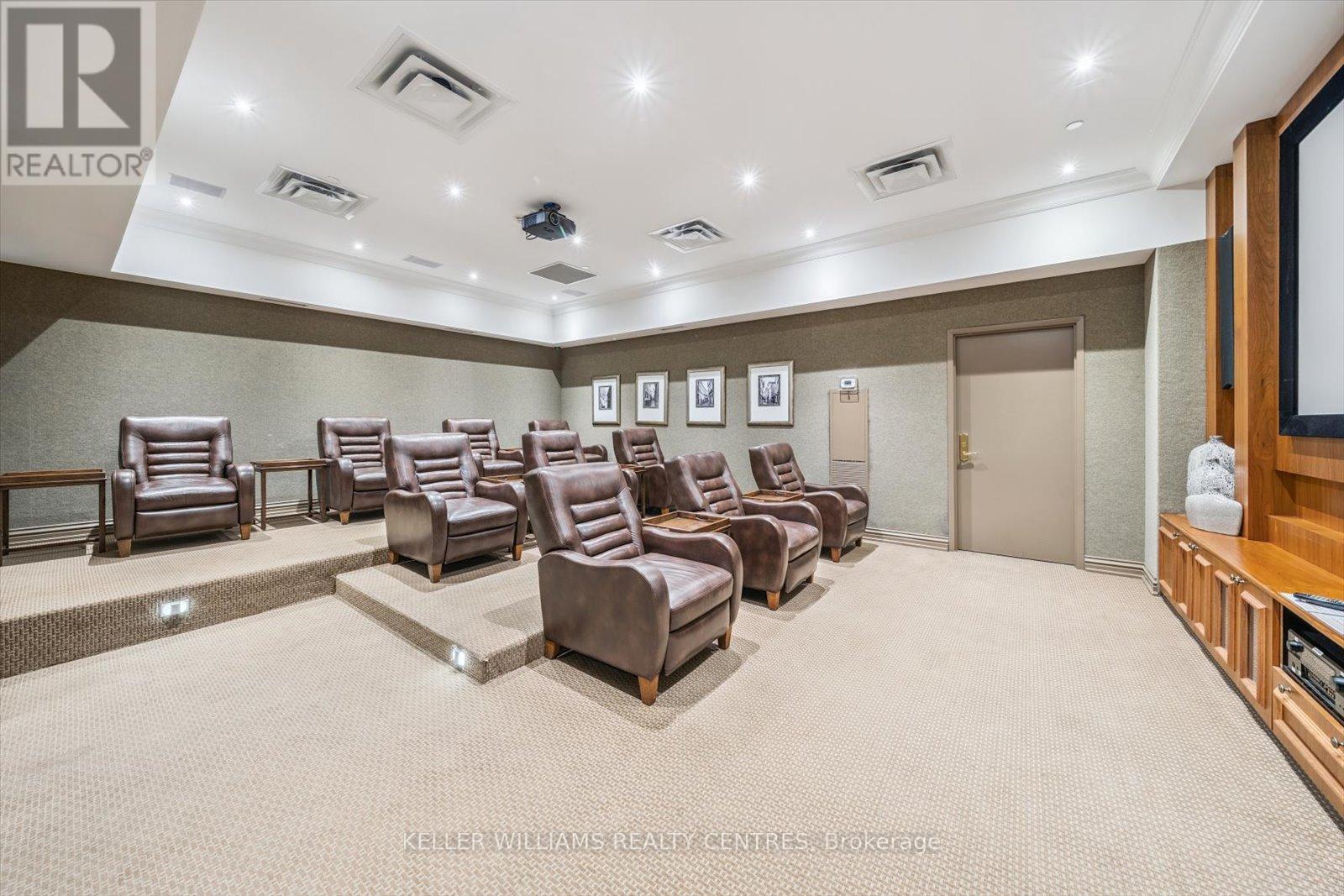 #902 9245 JANE STREET - Image 17