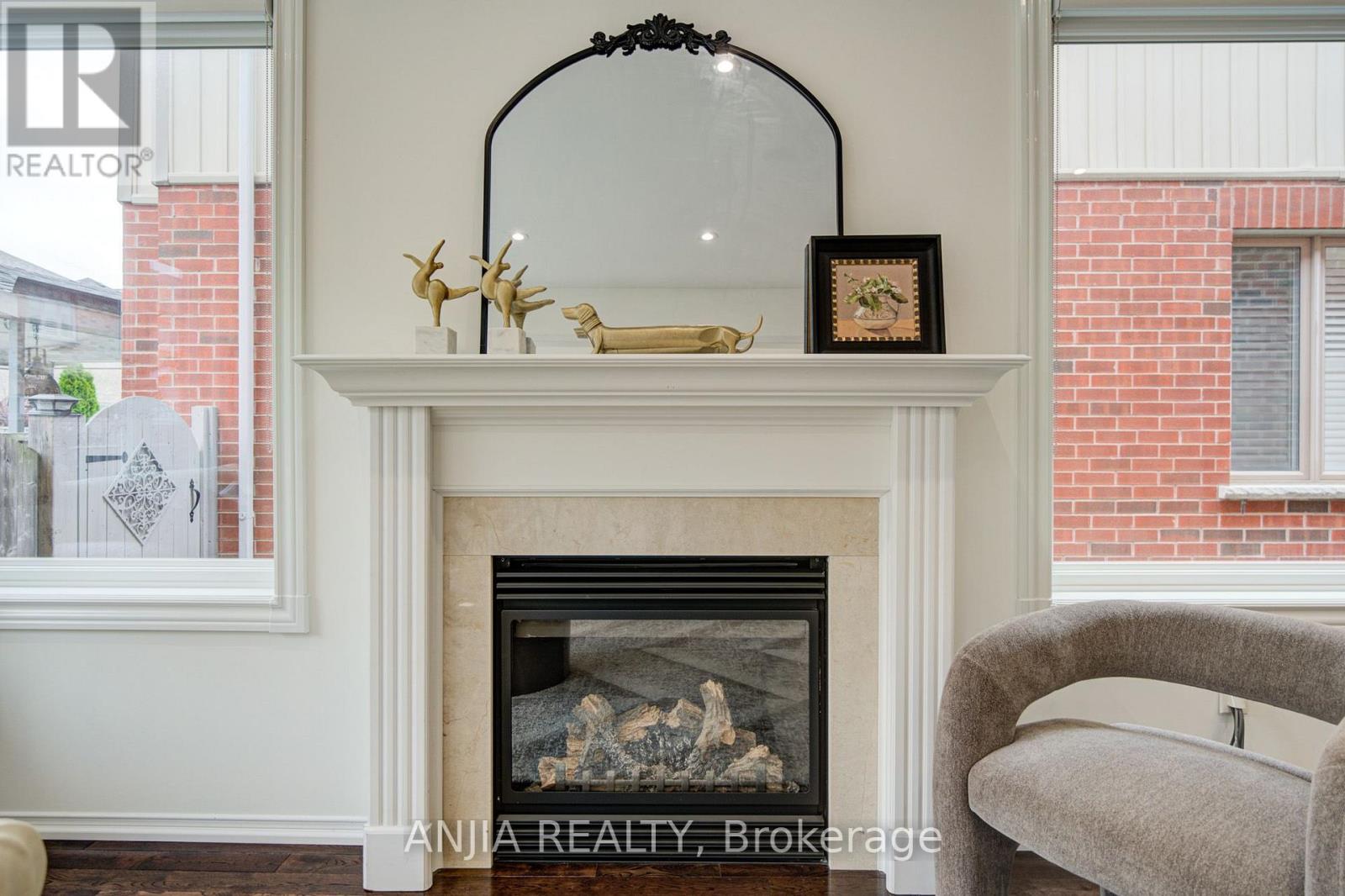 106 VERA LYNN CRESCENT - 11