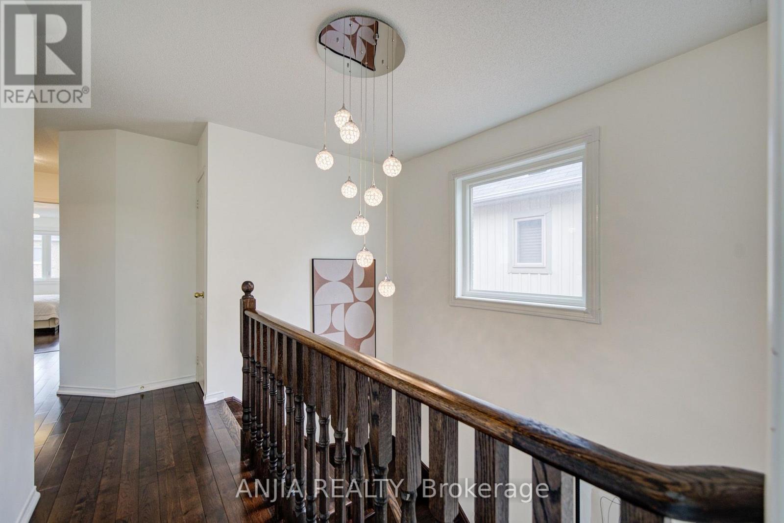 106 VERA LYNN CRESCENT - 20