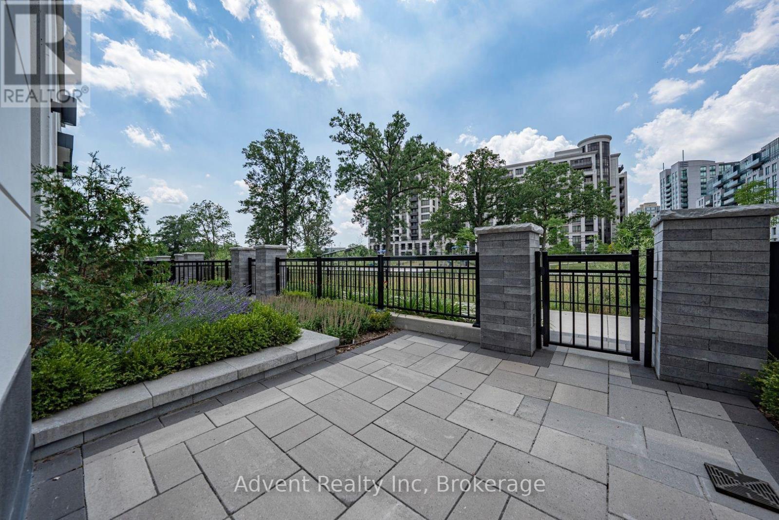 #111W 9 CLEGG ROAD - Image 12