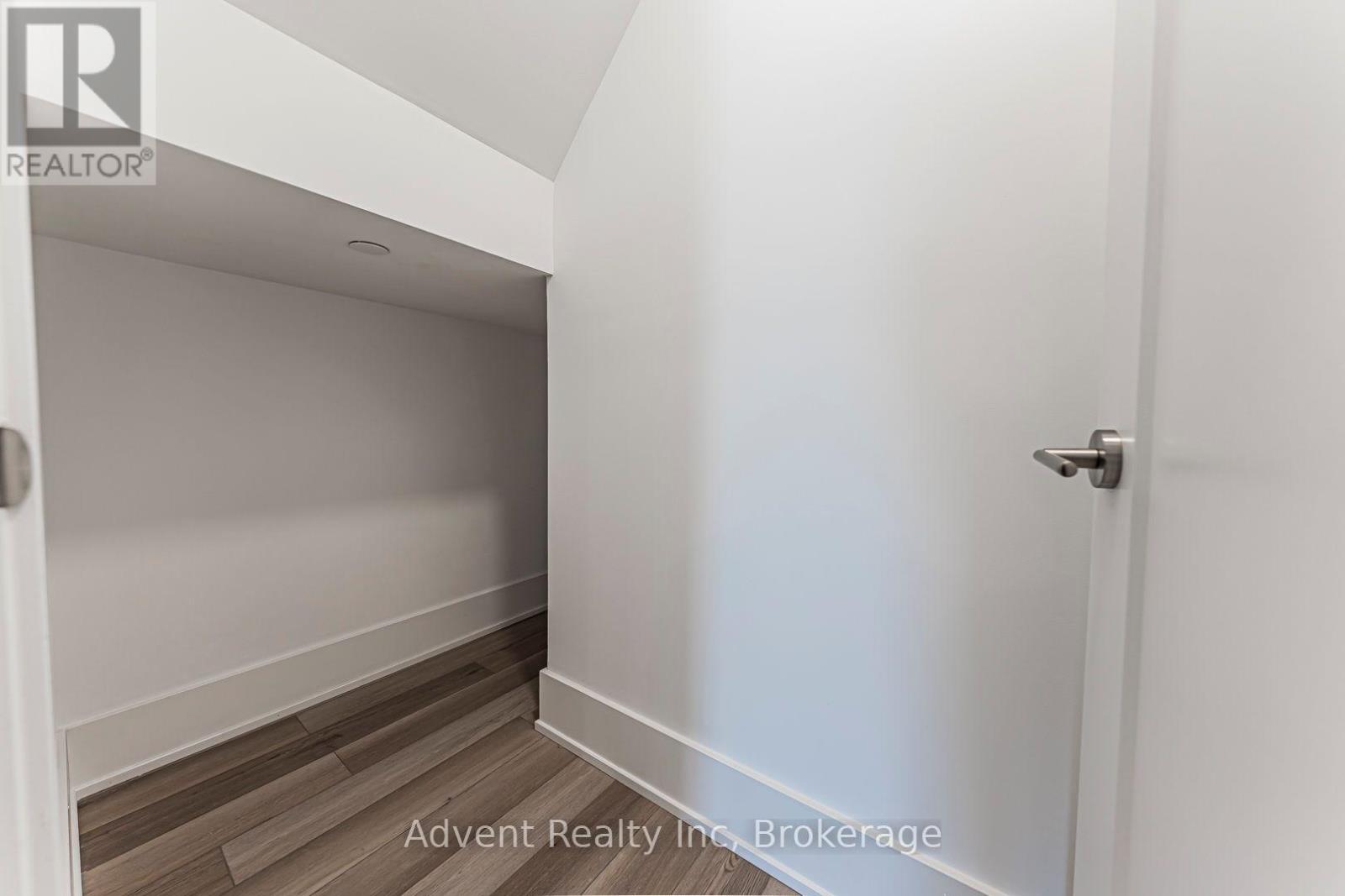 #111W 9 CLEGG ROAD - Image 19