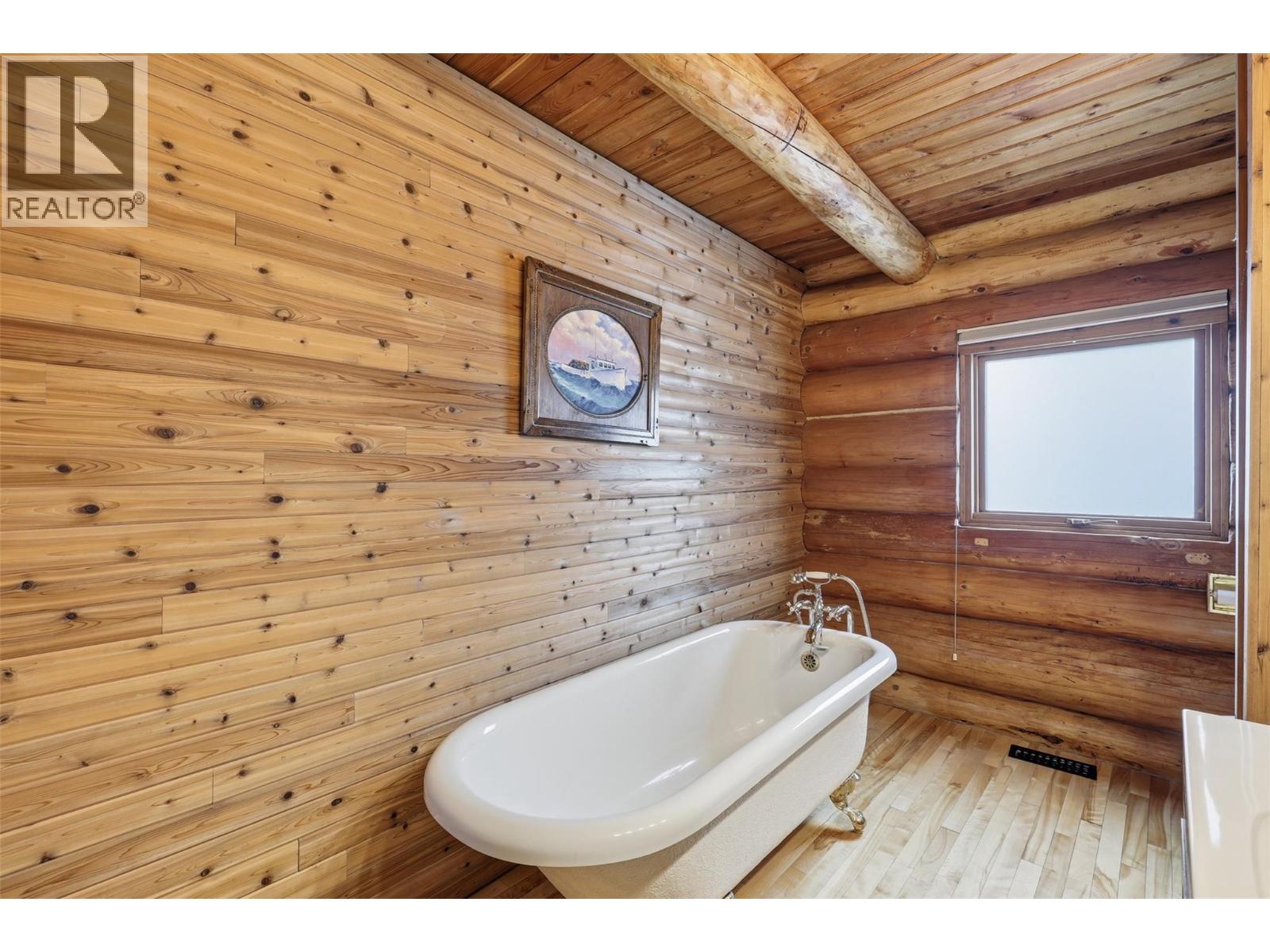 1135 CLEARVIEW Drive - Image 25