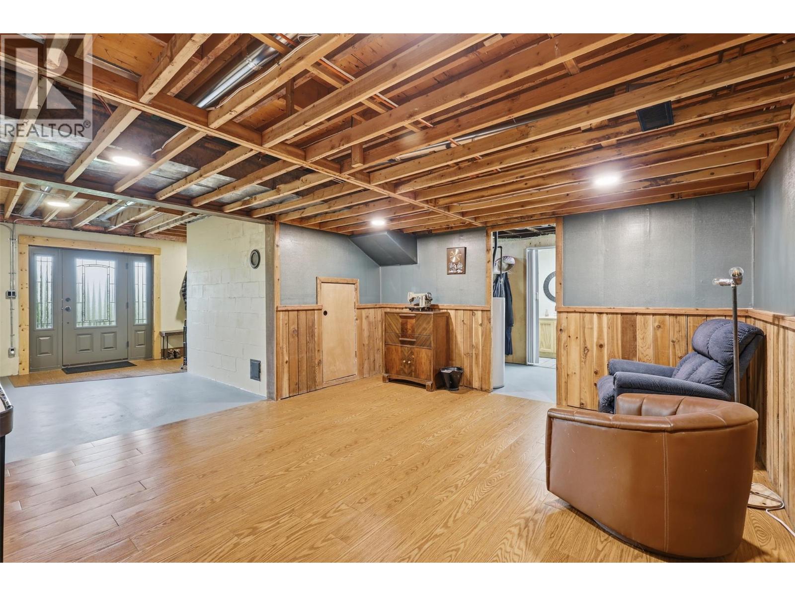 1135 CLEARVIEW Drive - 47