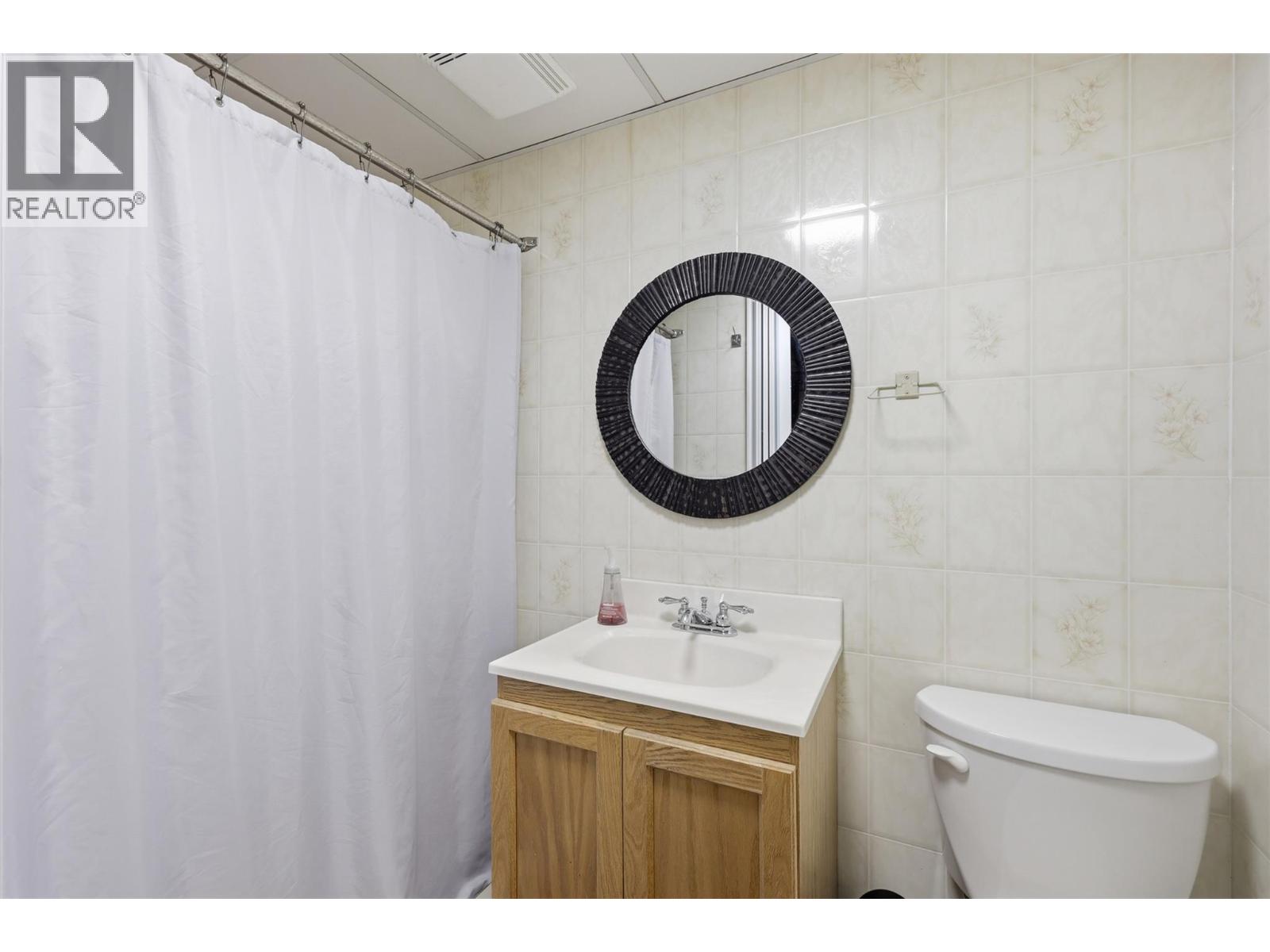 1135 CLEARVIEW Drive - Image 49