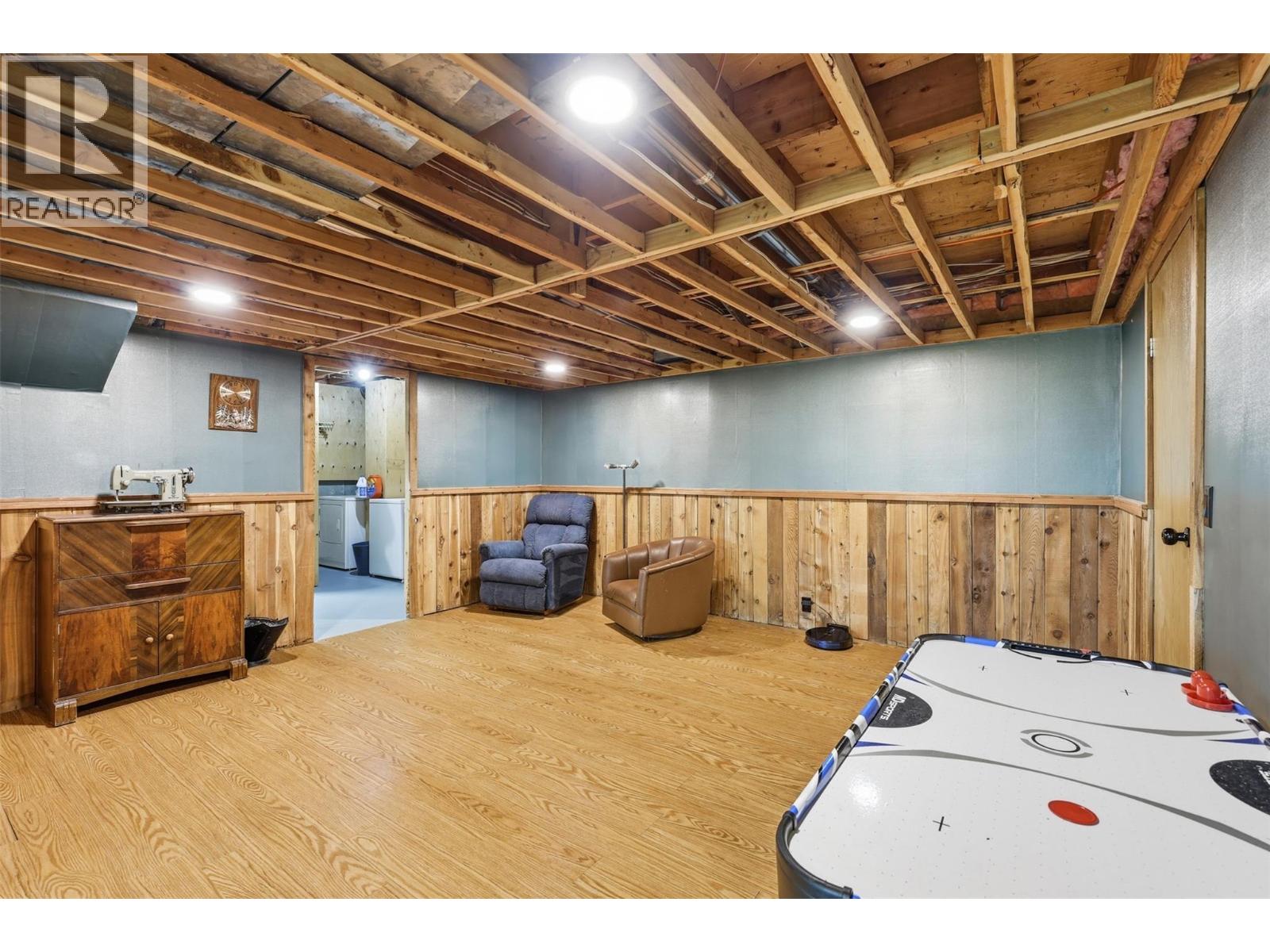 1135 CLEARVIEW Drive - 45