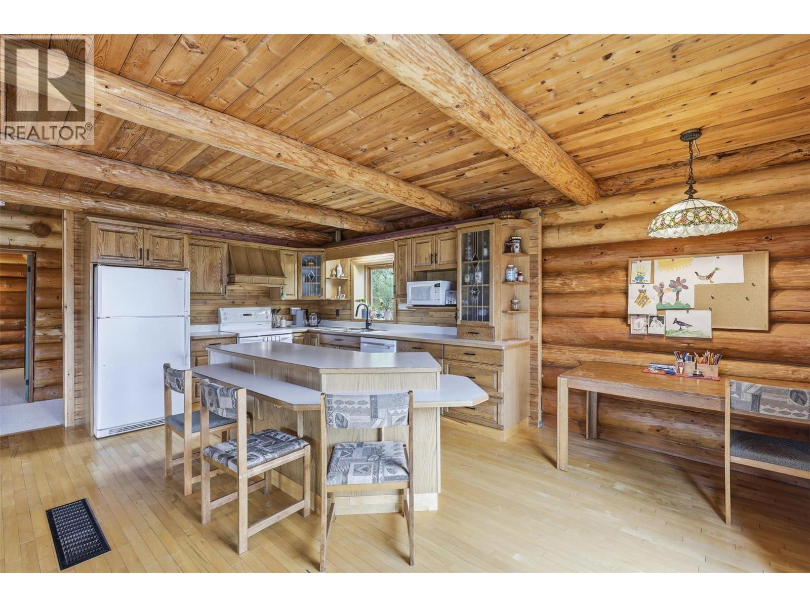 1135 CLEARVIEW Drive - Image 17