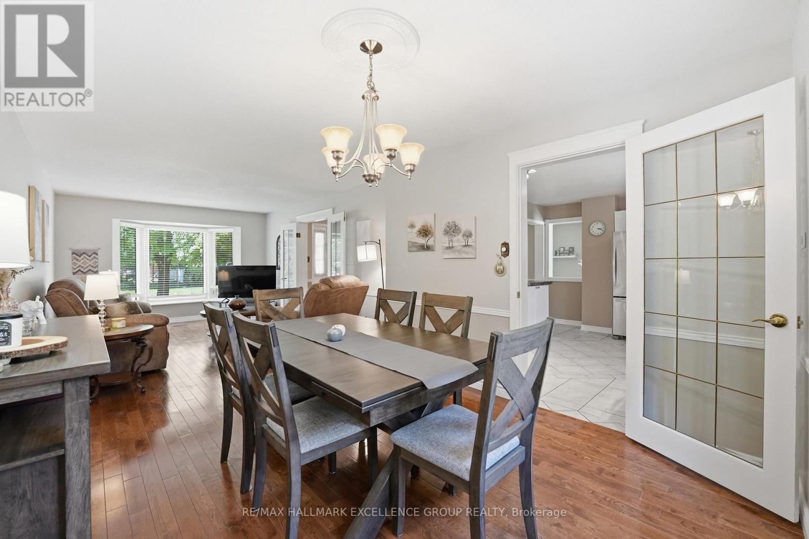 6126 VINEYARD DRIVE, Ottawa. Luxury613. By Peter Sagos - Image 11