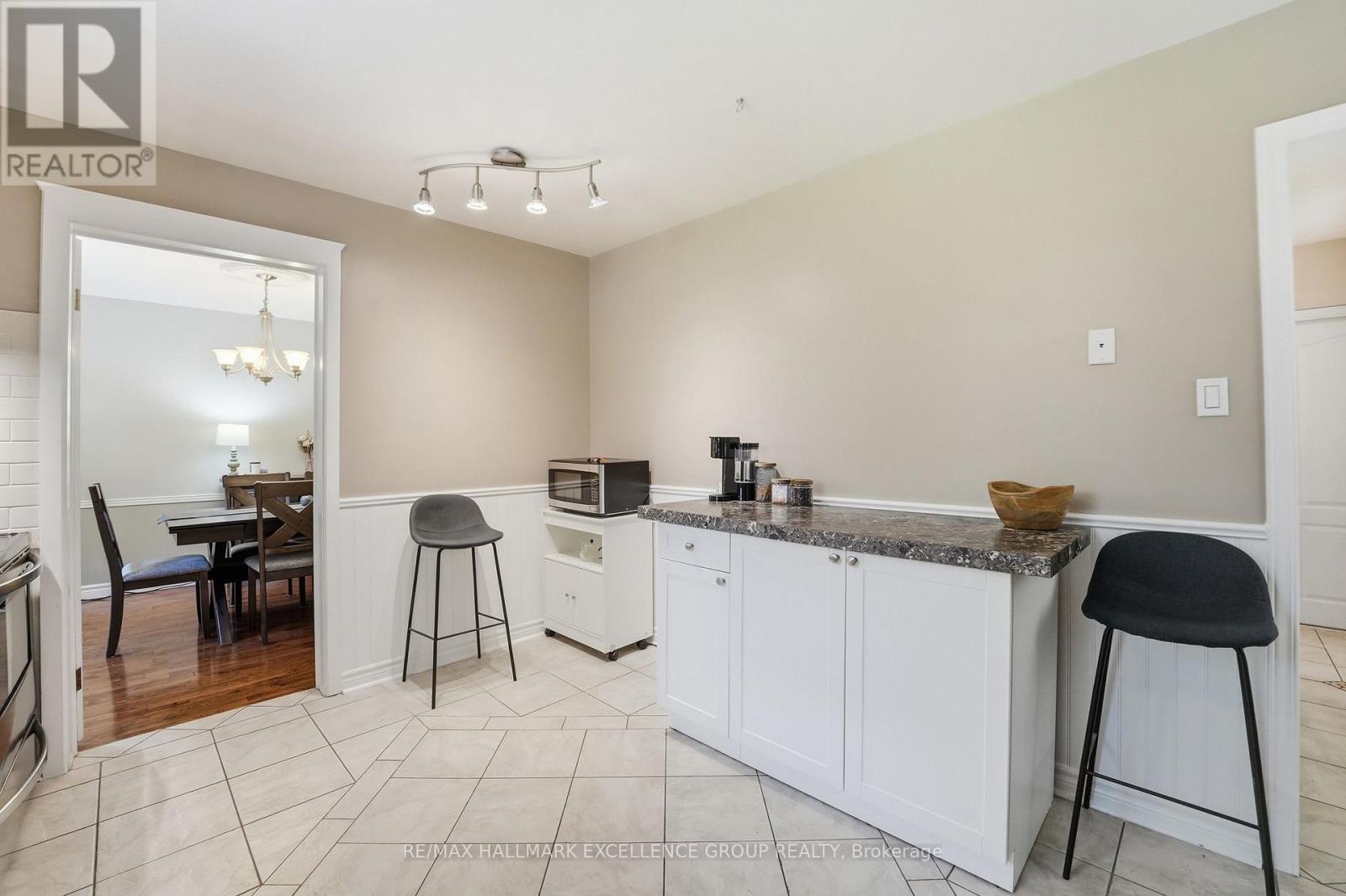 6126 VINEYARD DRIVE, Ottawa. Luxury613. By Peter Sagos - Image 17