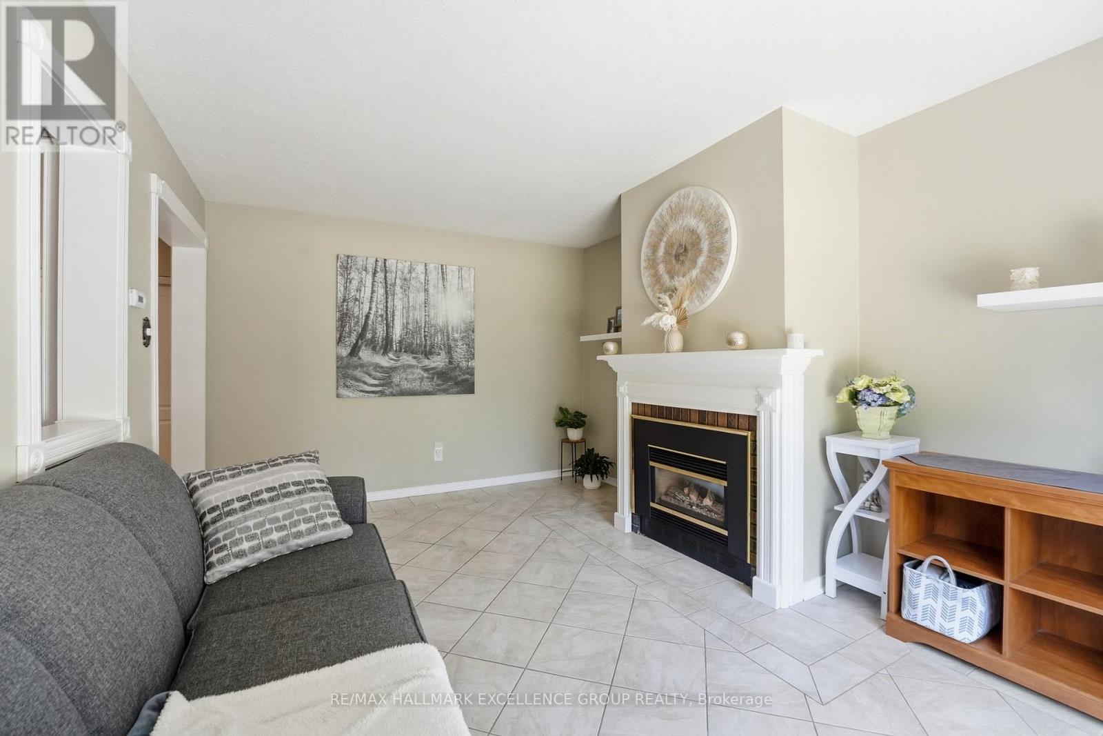 6126 VINEYARD DRIVE, Ottawa. Luxury613. By Peter Sagos - Image 21