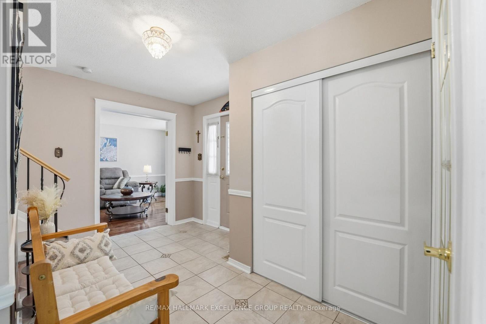 6126 VINEYARD DRIVE, Ottawa. Luxury613. By Peter Sagos - Image 6
