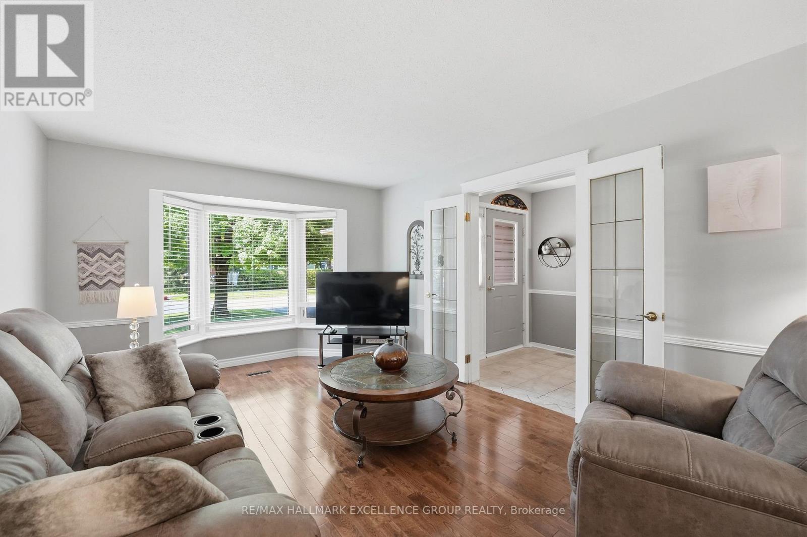 6126 VINEYARD DRIVE, Ottawa. Luxury613. By Peter Sagos - Image 7