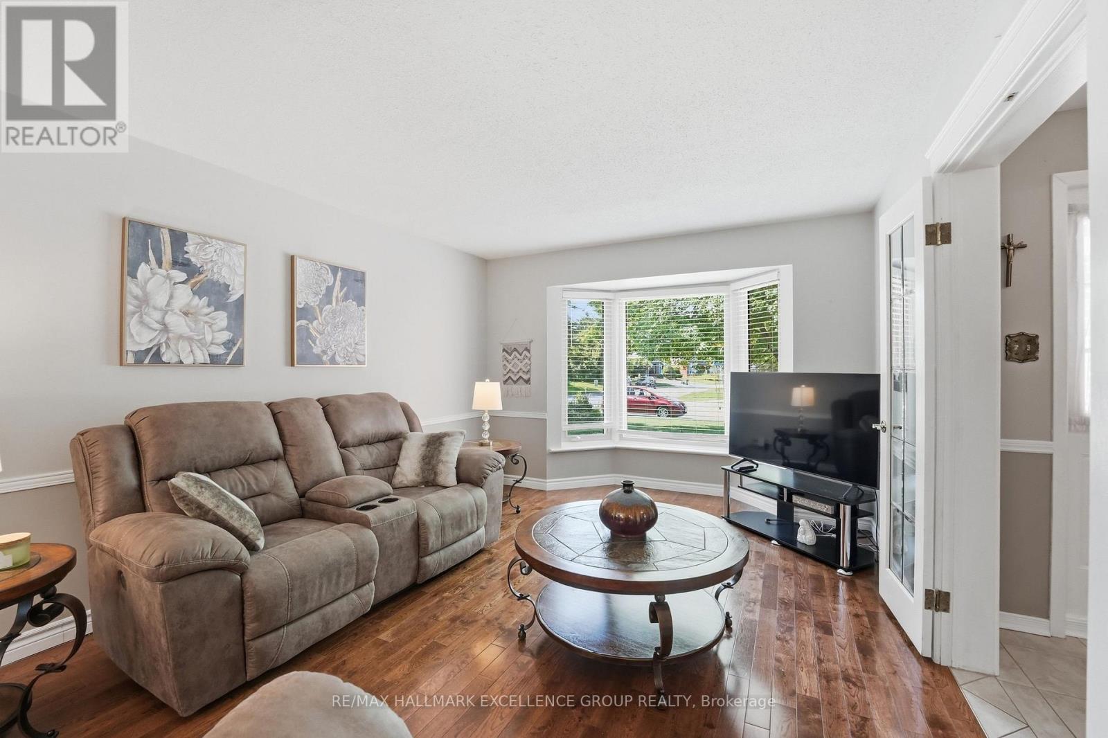 6126 VINEYARD DRIVE, Ottawa. Luxury613. By Peter Sagos - Image 8