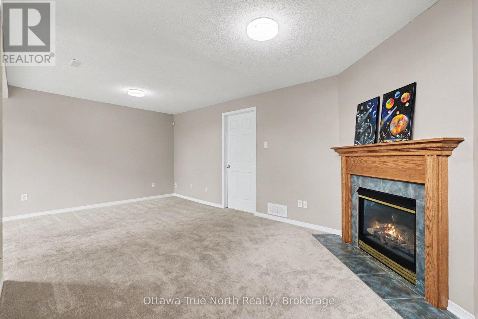 187 KINCARDINE DRIVE - 24