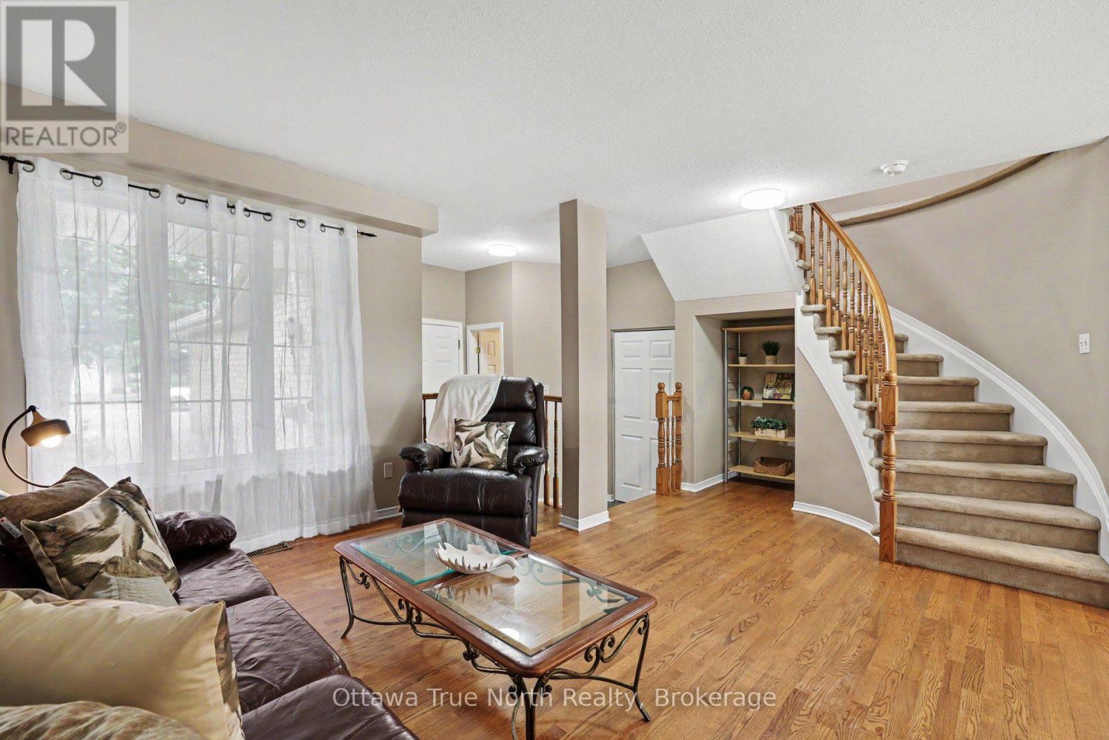 187 KINCARDINE DRIVE - 7