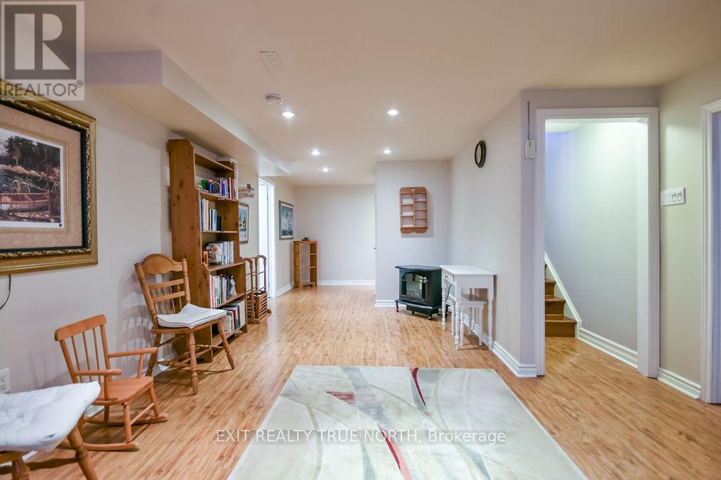 32 GRAHAM STREET - 21