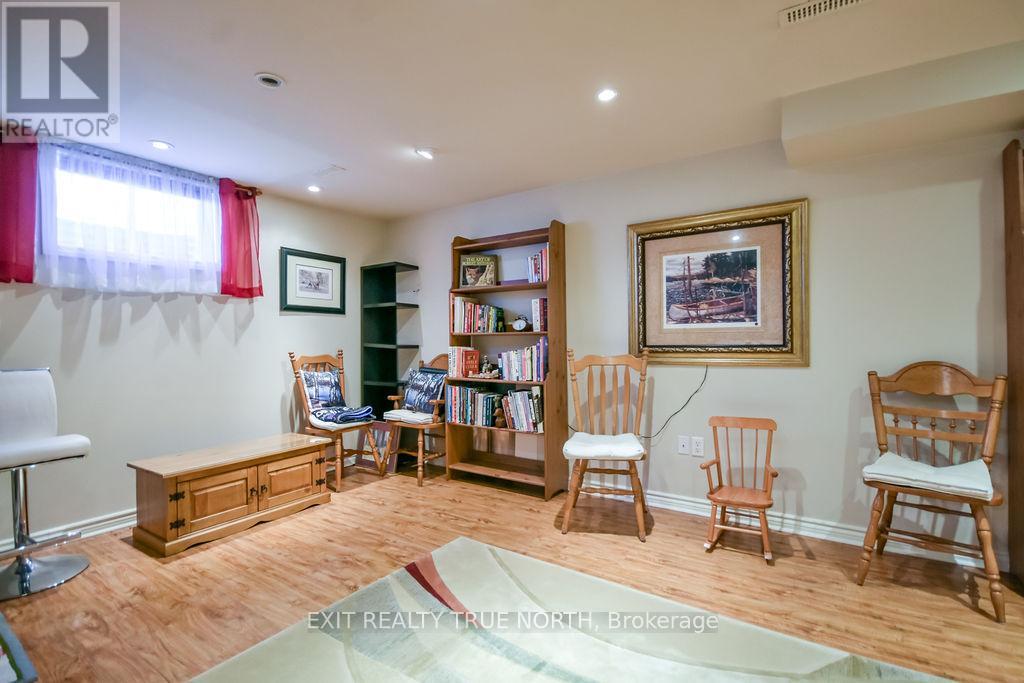 32 GRAHAM STREET - 22