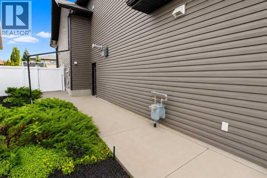 Listing photo – 378 Webster Drive, Red Deer