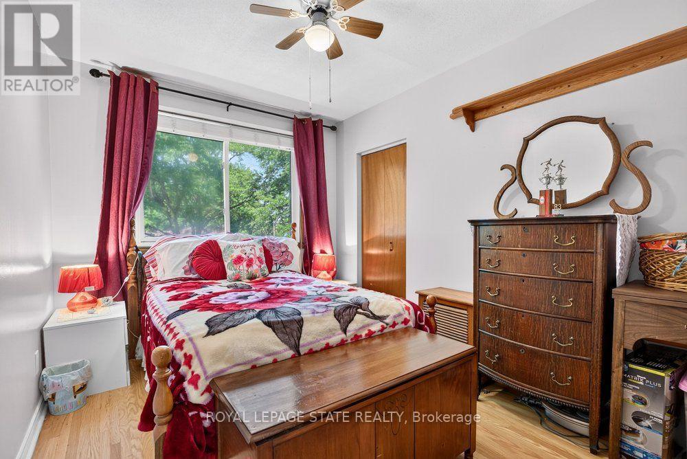 2440 CYPRUS AVENUE - 21