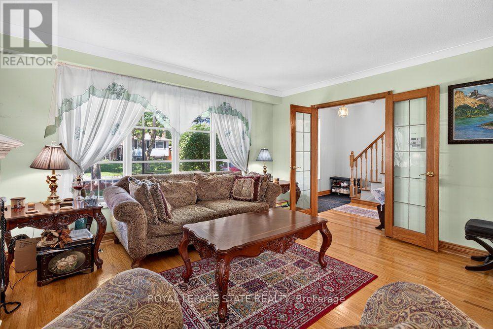 2440 CYPRUS AVENUE - 3