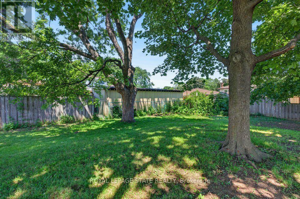 2440 CYPRUS AVENUE - 38
