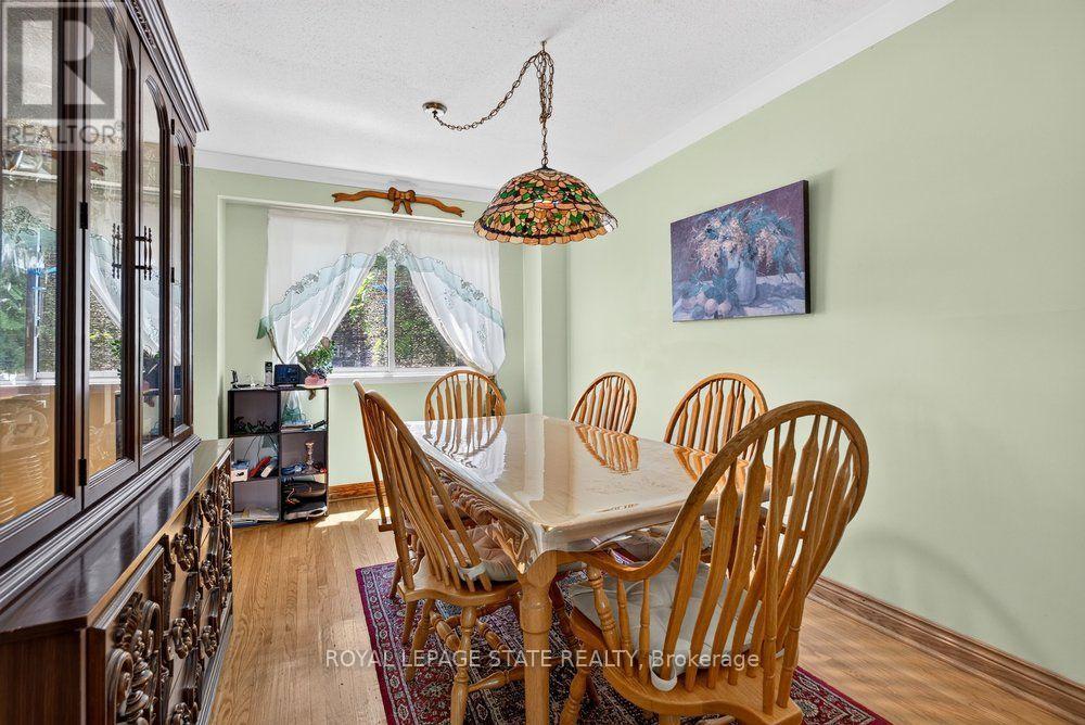 2440 CYPRUS AVENUE - 4