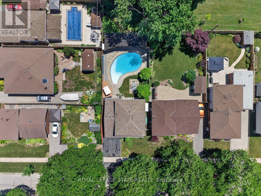 2440 CYPRUS AVENUE - 42