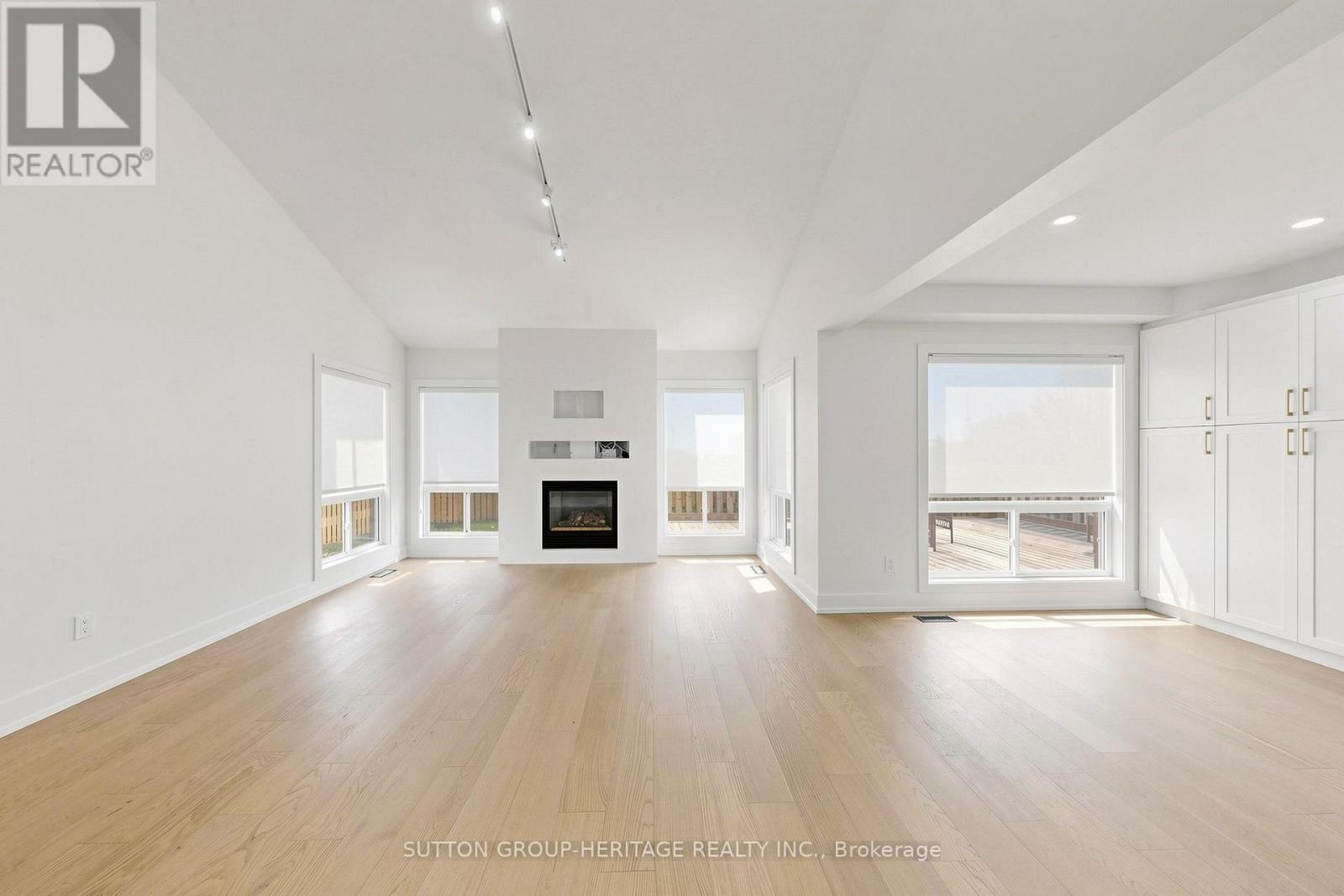 1 SHERWOOD STREET - 3