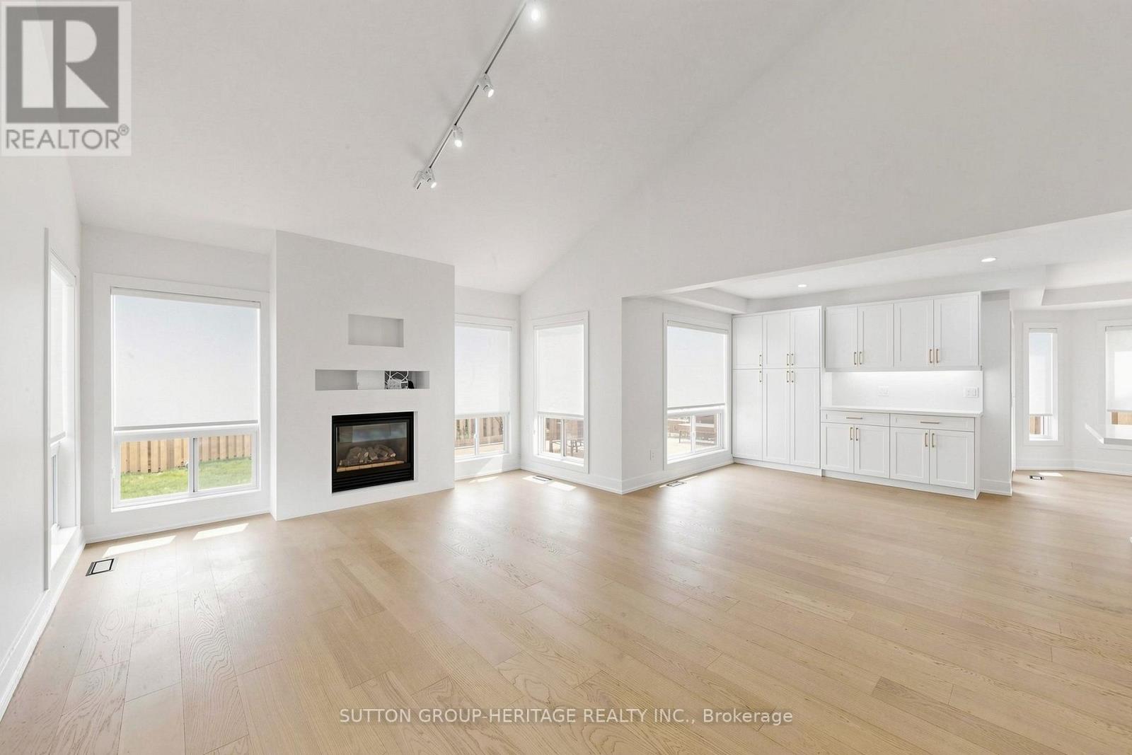 1 SHERWOOD STREET - 4