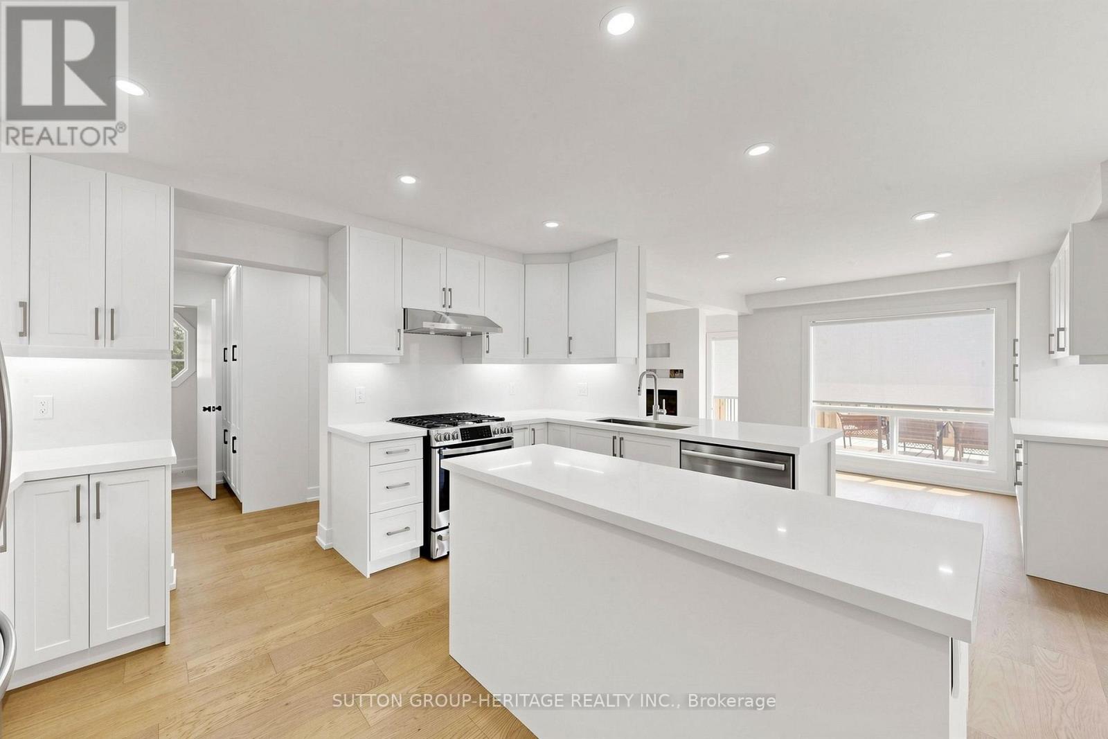 1 SHERWOOD STREET - 8