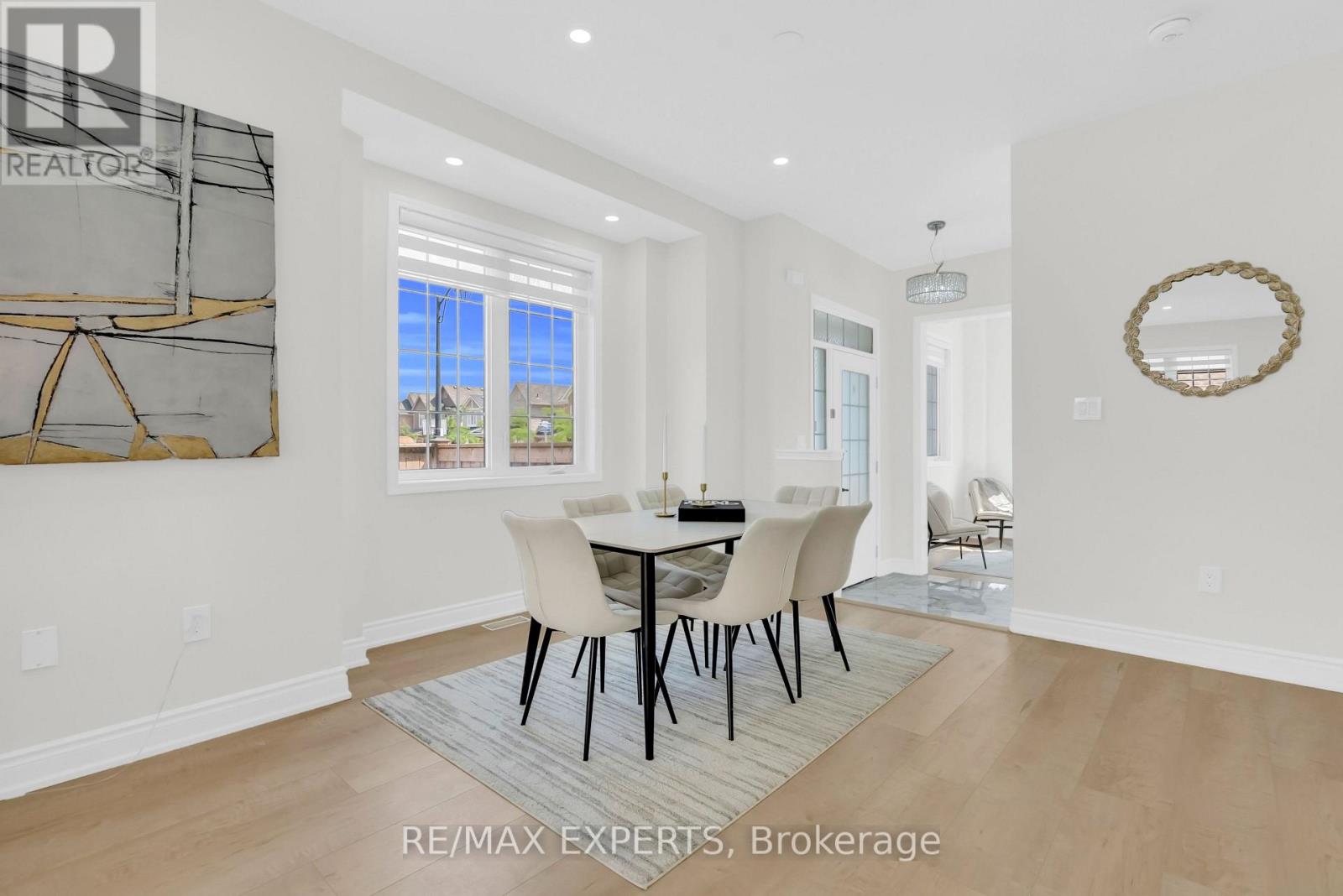 1253 DUIGNAN CRESCENT - 10