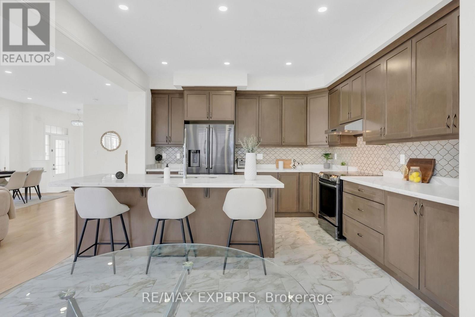 1253 DUIGNAN CRESCENT - 12