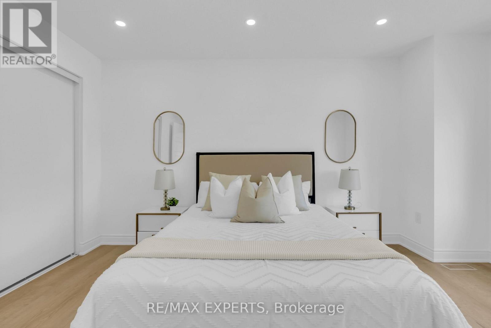 1253 DUIGNAN CRESCENT - 33
