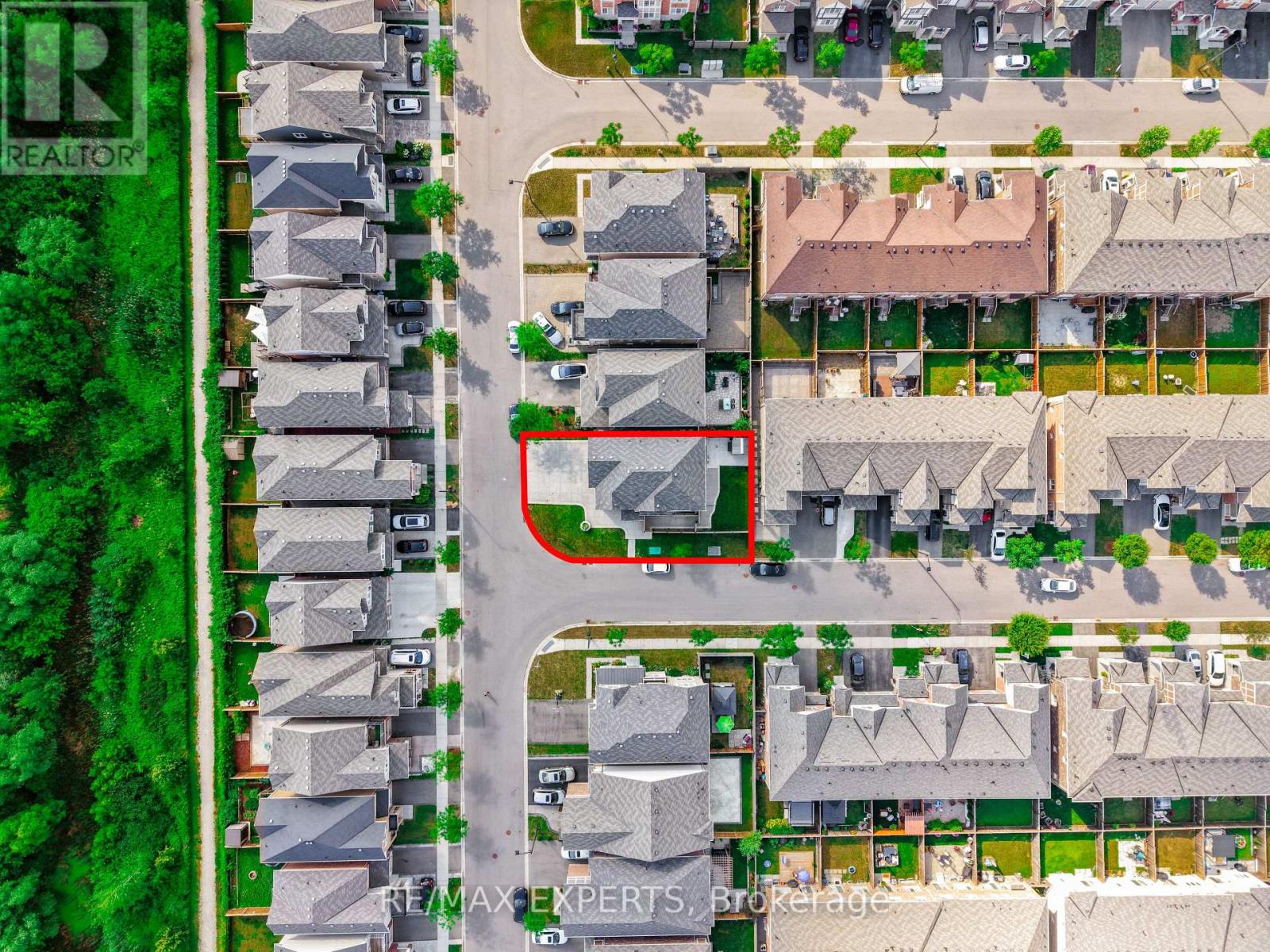 1253 DUIGNAN CRESCENT - 37