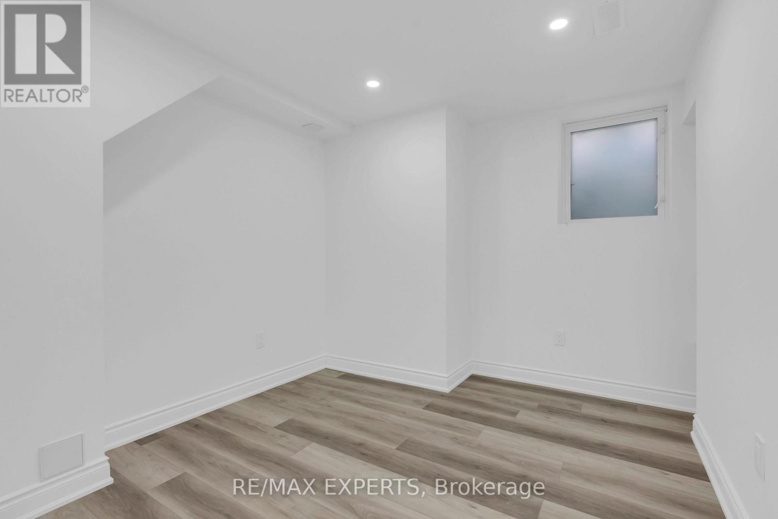 1253 DUIGNAN CRESCENT - 45