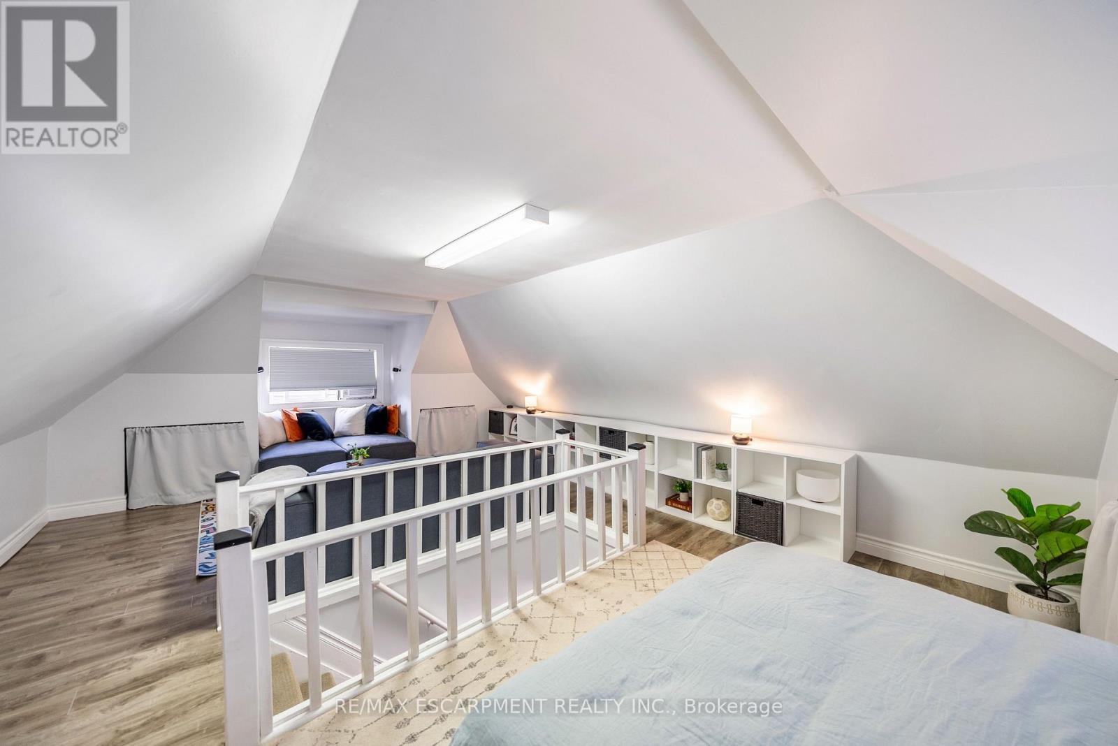 30 LOTTRIDGE STREET - 31