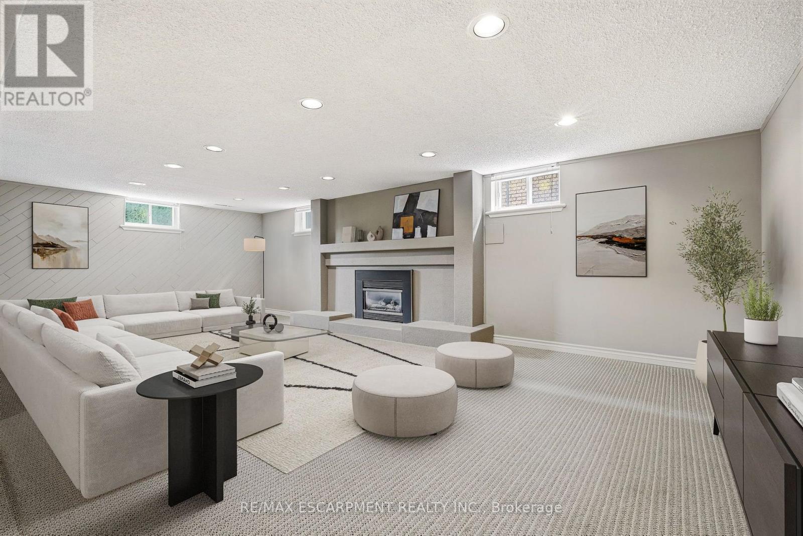 27 BRENTWOOD DRIVE - Image 32