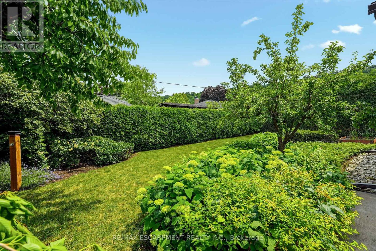 27 BRENTWOOD DRIVE - Image 43