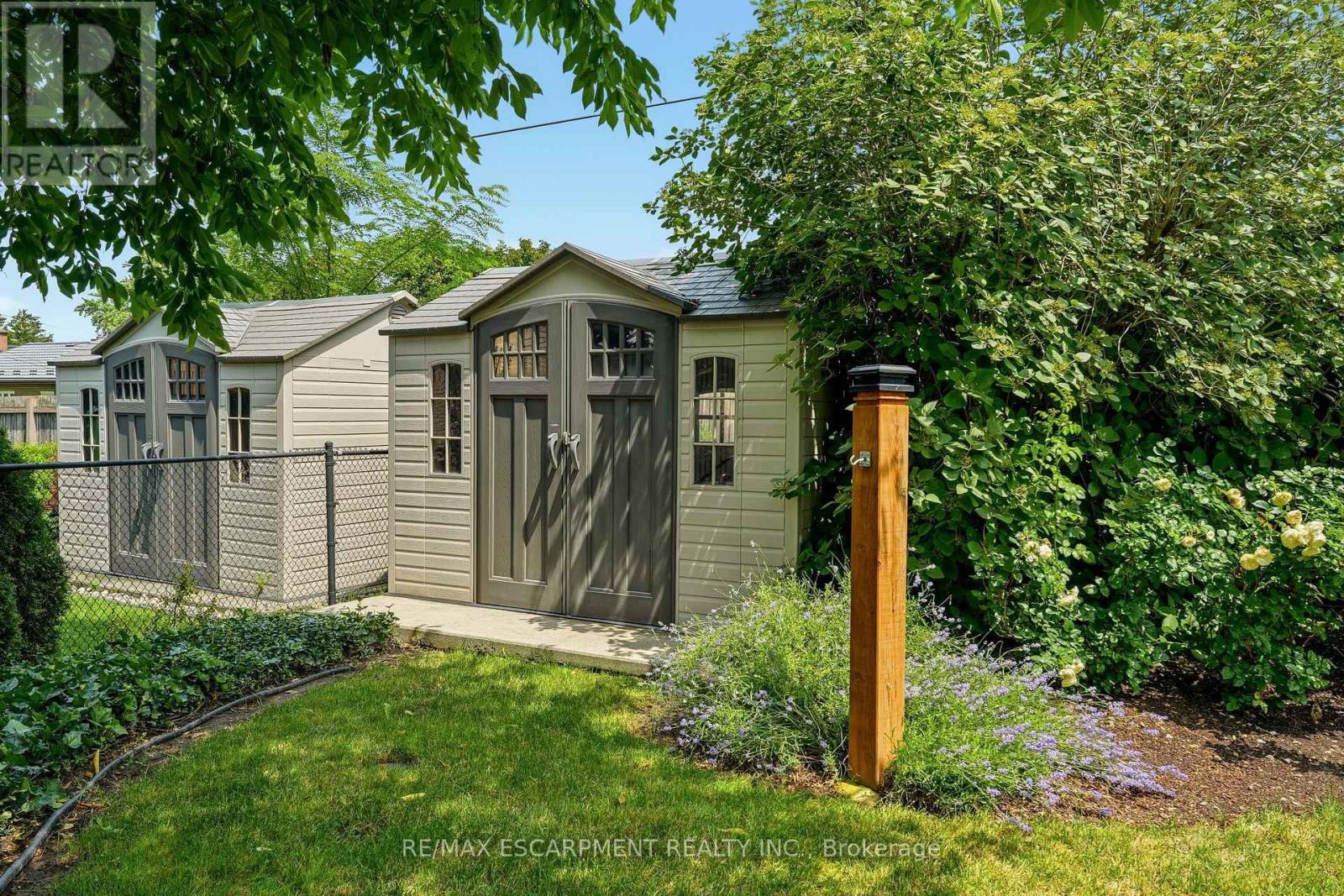 27 BRENTWOOD DRIVE - Image 46