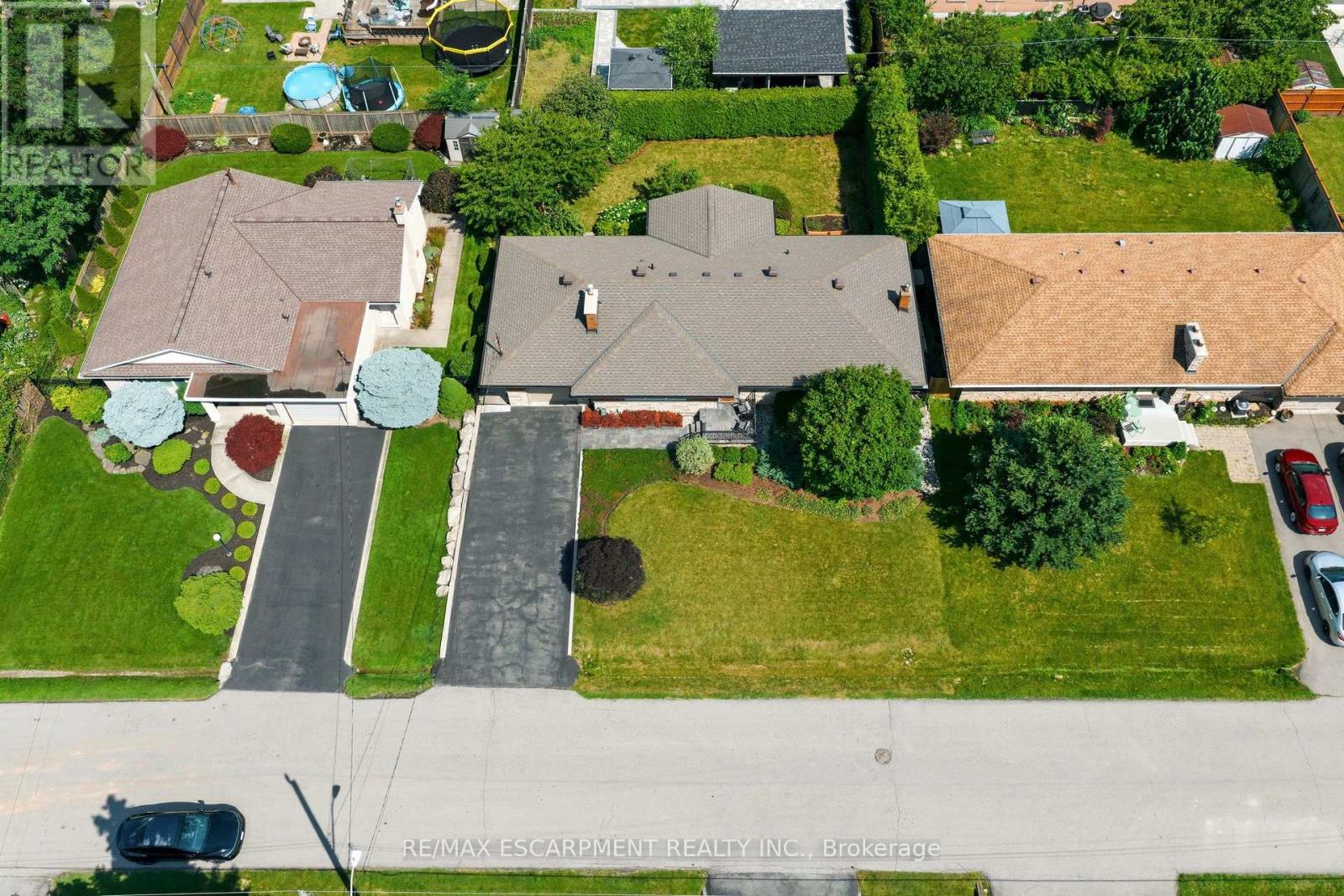 27 BRENTWOOD DRIVE - Image 48