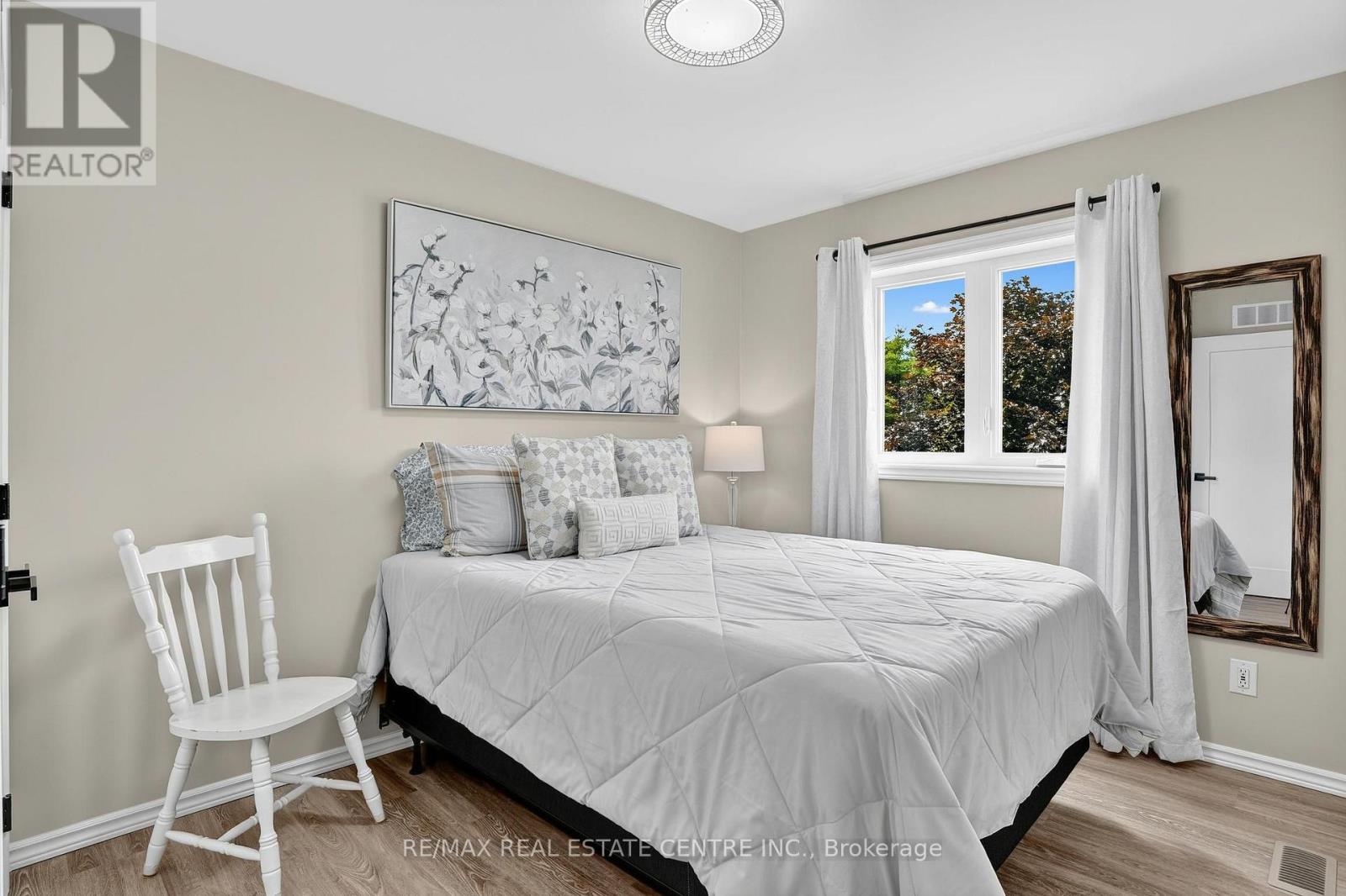 16 WILLIAMS DRIVE - 21