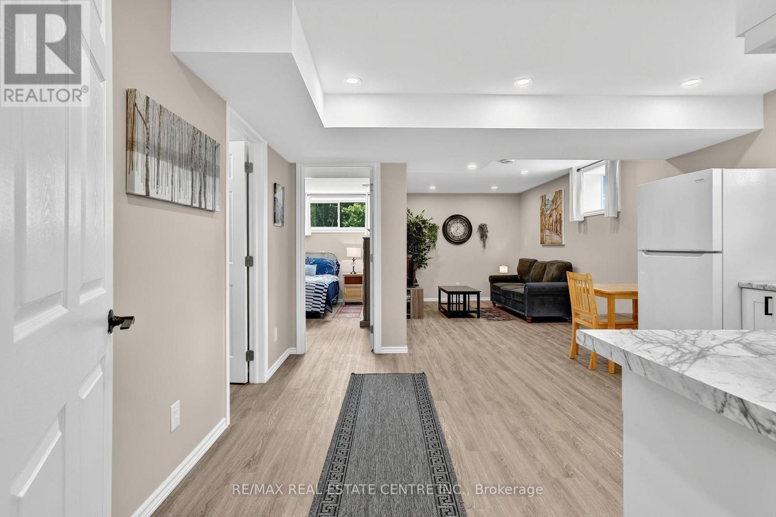 16 WILLIAMS DRIVE - 23