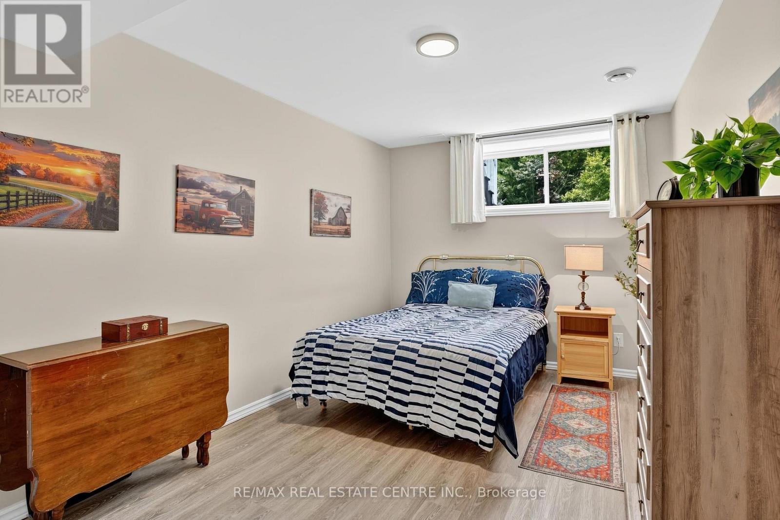 16 WILLIAMS DRIVE - 26