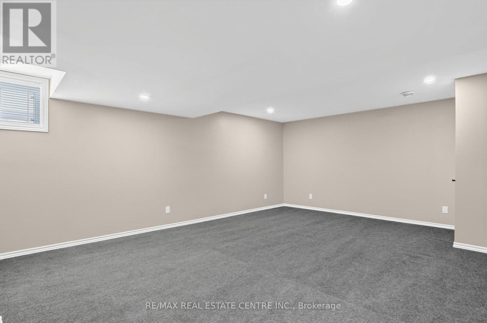 16 WILLIAMS DRIVE - 30