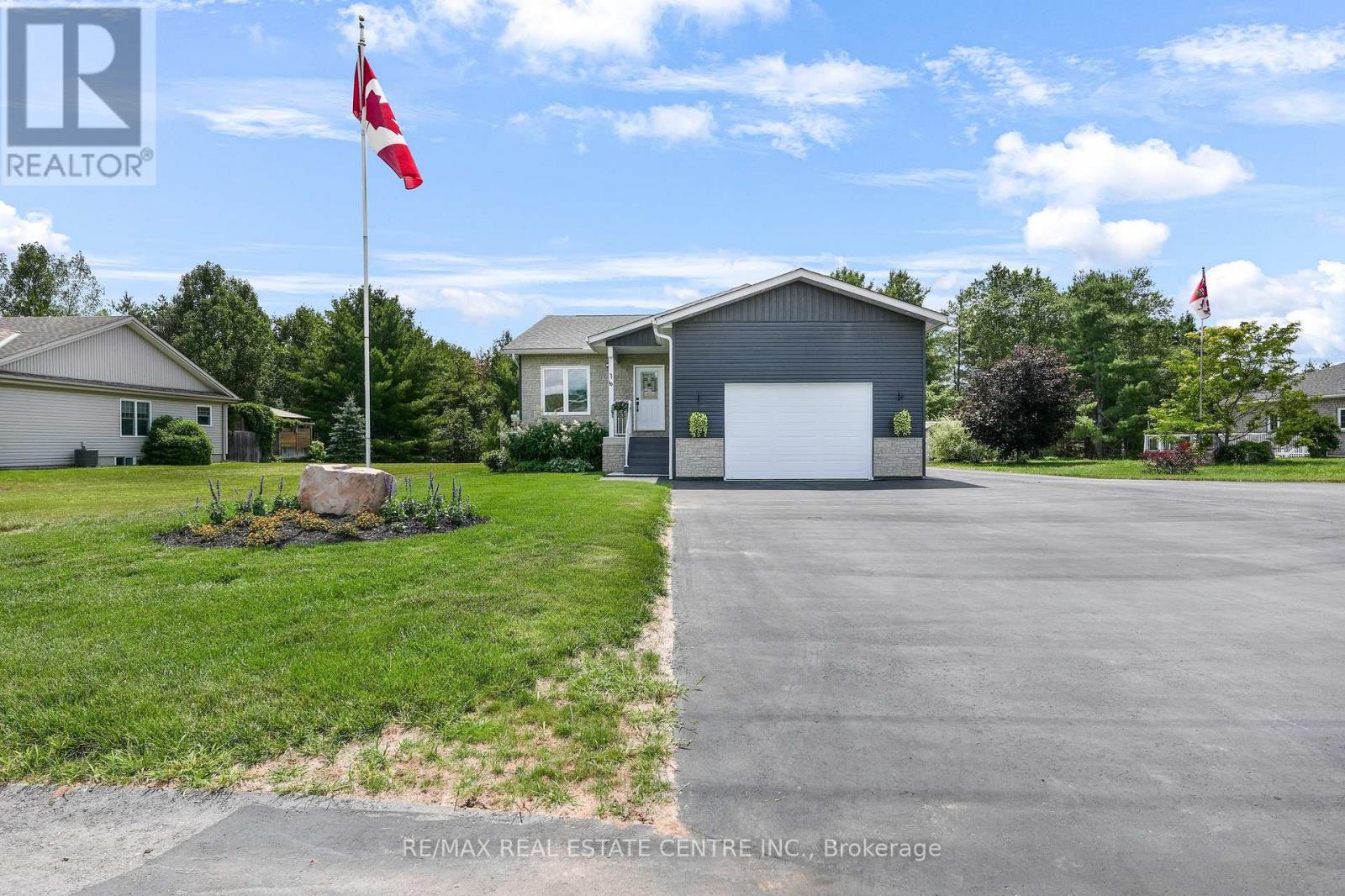 16 WILLIAMS DRIVE - 33