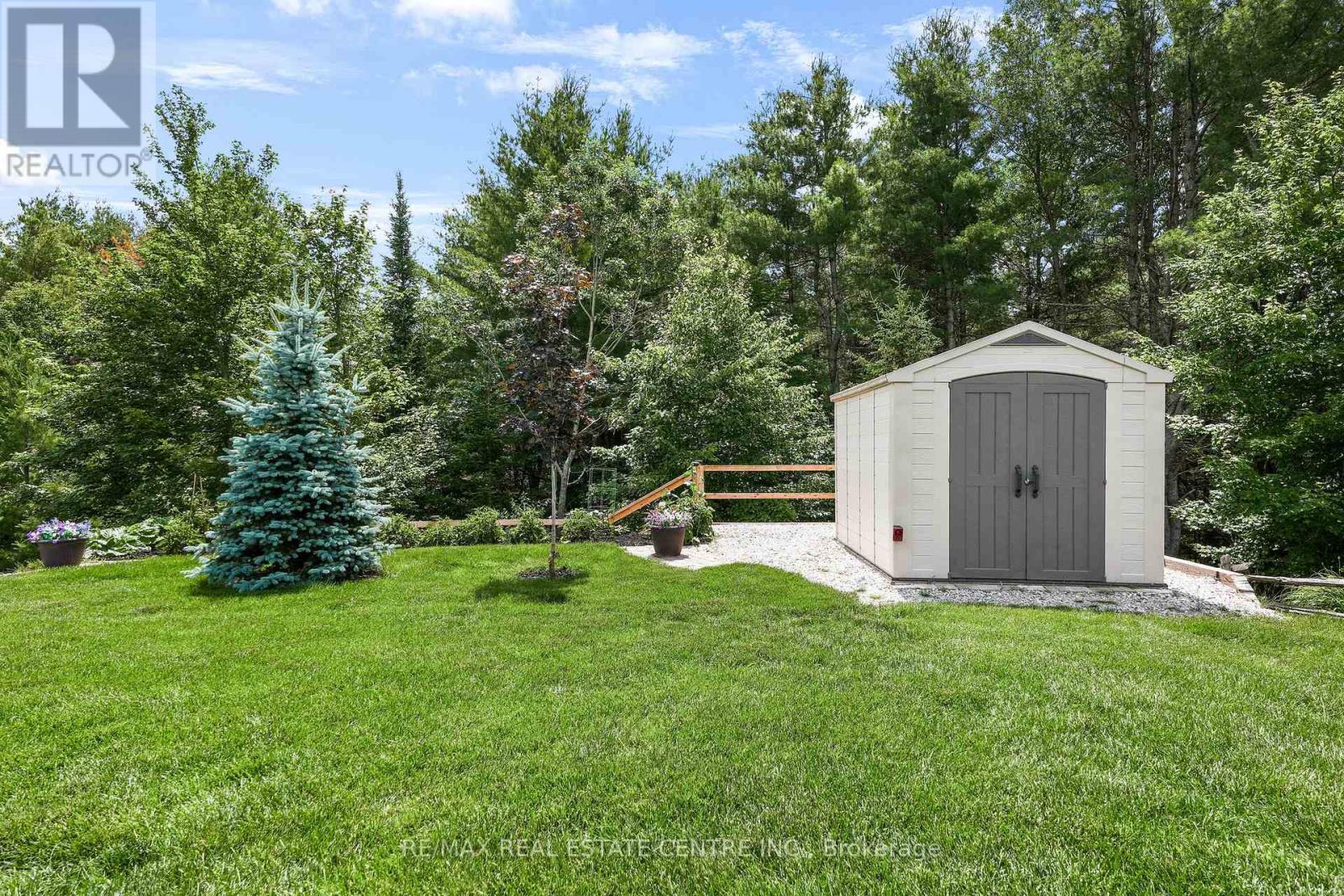 16 WILLIAMS DRIVE - 36